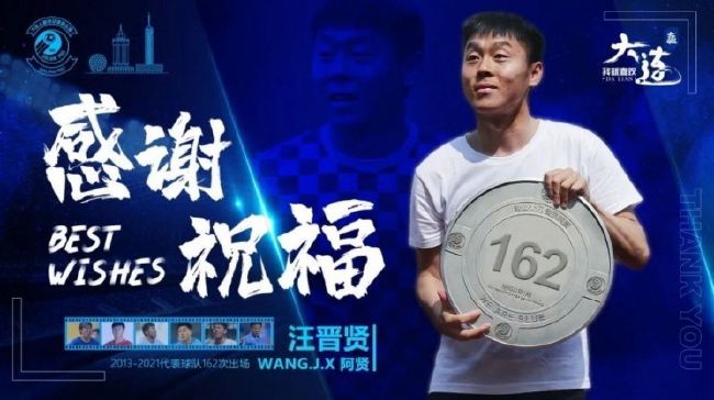 他们神情肃穆庄严，同时还带着几分视死如归。